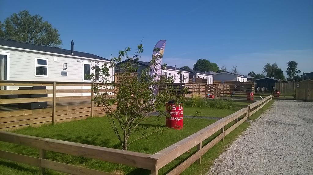 Vakantie Chalet Makkum Exterior photo